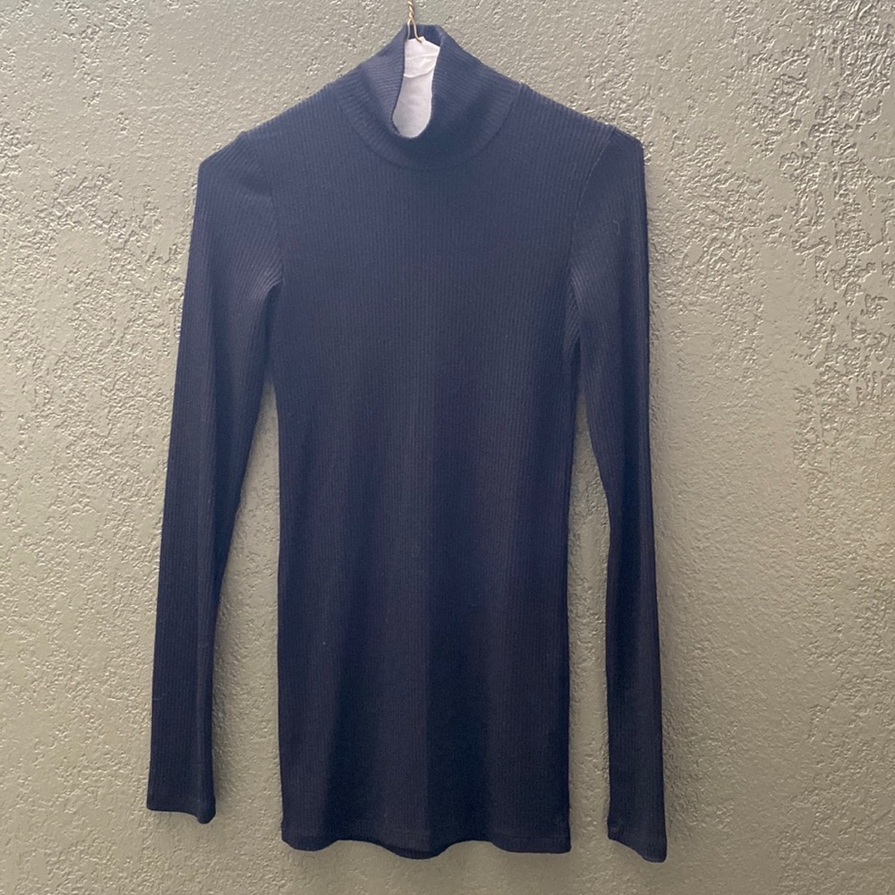 Aritzia Black Ribbed Long Sleeve Top